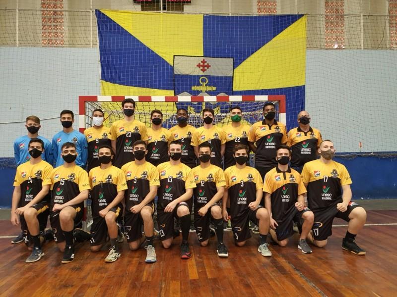 Técnico criciumense comemora desempenho em competição nacional de handebol
