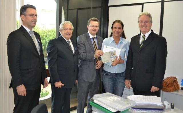 Ministro da Saúde é convidado para inauguração do segundo acelerador linear do HSJ