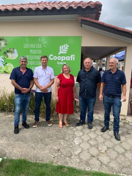 Vereadores e procurador geral de Cocal do Sul conhecem projeto de reciclagem em Içara