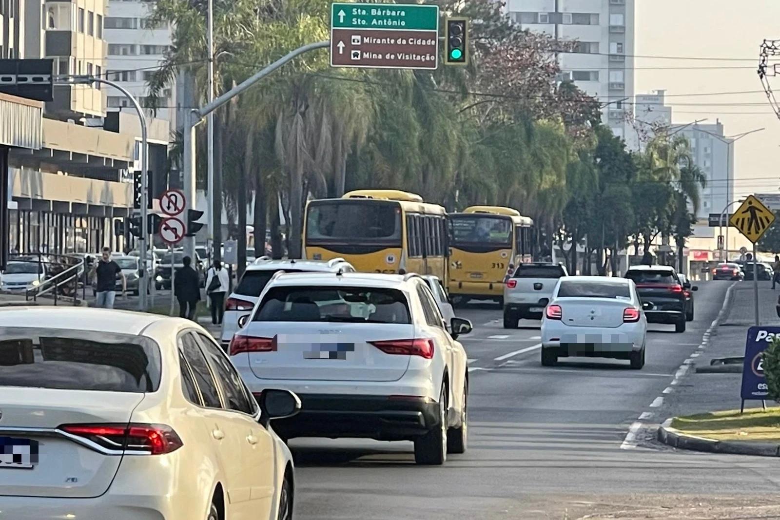 Carros no corredor de ônibus? Vereador de Criciúma sugere estudo para flexibilizar uso da pista