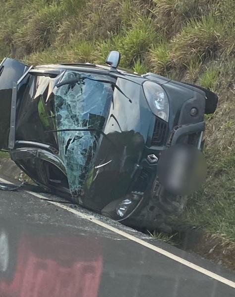 Saída de pista é registrada na marginal da BR-101 em Jaguaruna