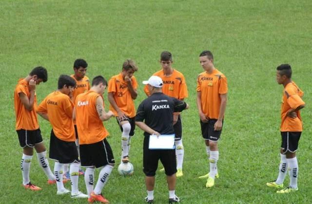 Sub-17 do Tigre vence e avança de fase na Copa Santiago