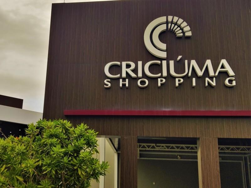 Noite dos Apaixonados: sábado será especial no Criciúma Shopping