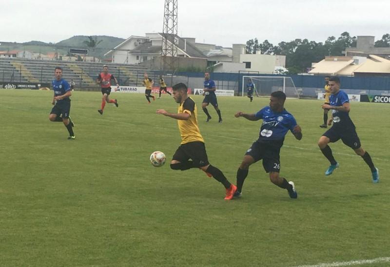 Criciúma perde jogo-treino para o Atlético Tubarão