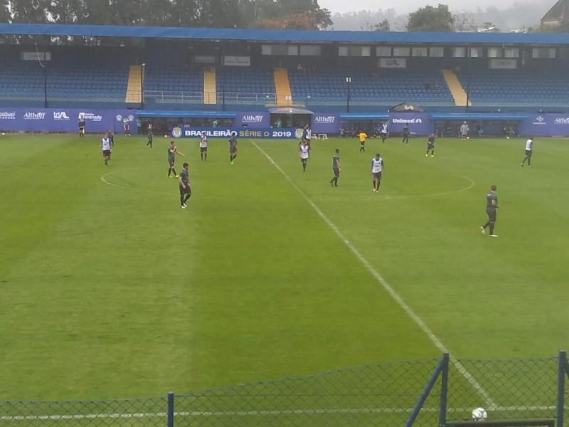 Próspera luta, mas perde jogo-treino contra o Atlético Tubarão