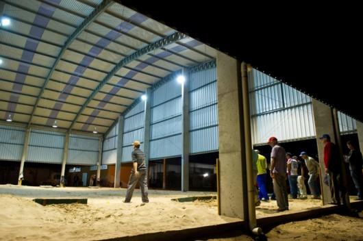 Forquilhinha inaugura cancha de bocha de piumbo coberta