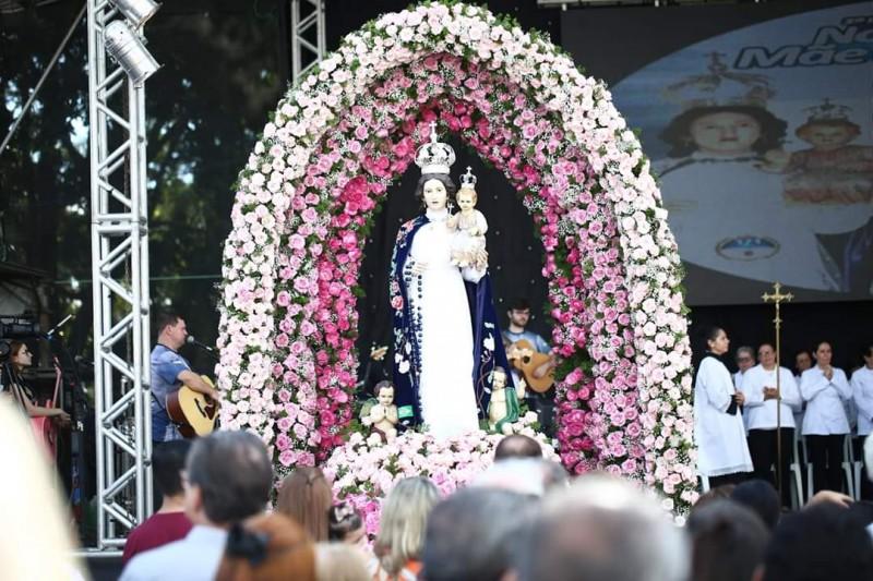 Santuário aberto para oração no dia de Nossa Senhora Mãe dos Homens