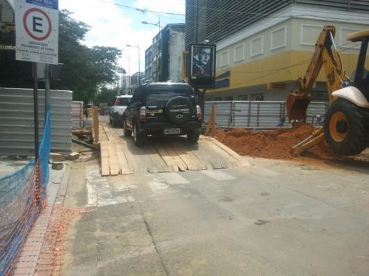 Trânsito tranquilo no desvio pelo calçadão