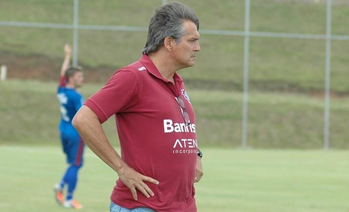 Luiz Carlos Winck, o novo técnico do Criciúma