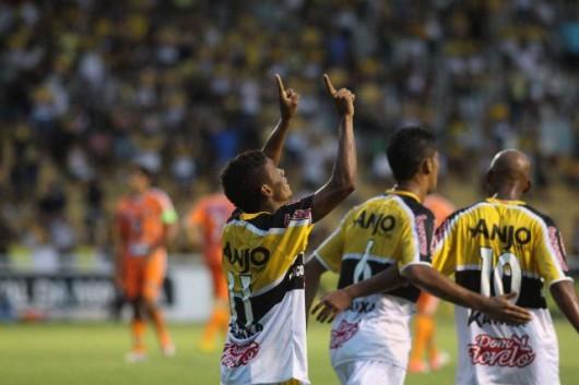 Arrasador, Tigre estreia com goleada no Catarinense