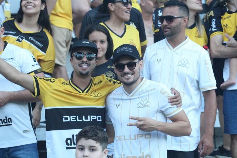 Torcida comparece no Majestoso e vibra com a vitória do Criciúma contra Chapecoense