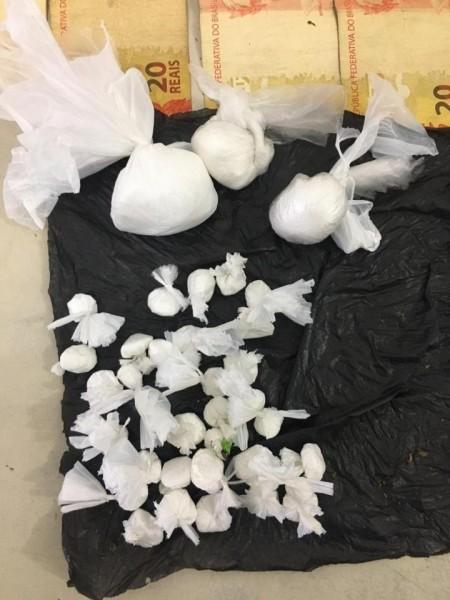 Homem de 37 anos é preso por tráfico de drogas, em Araranguá