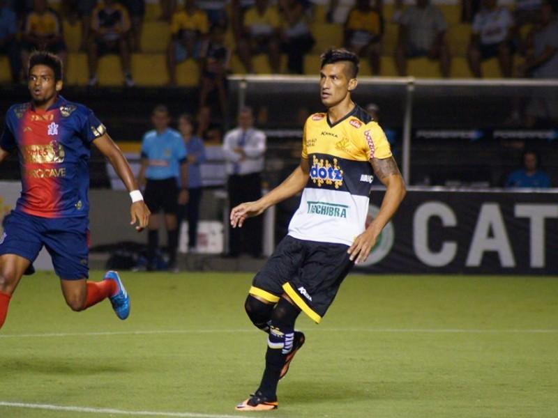 Escudeiro assina a renovação do contrato nesta terça-feira