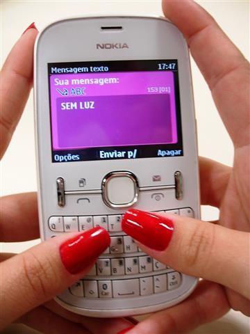 Falta de energia pode ser avisada por mensagem de celular