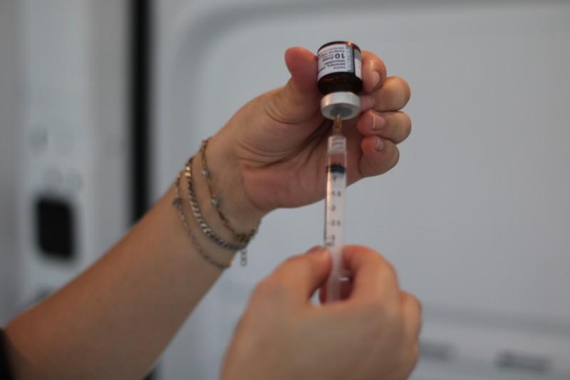 Campanha de vacinação contra a gripe começa nesta segunda