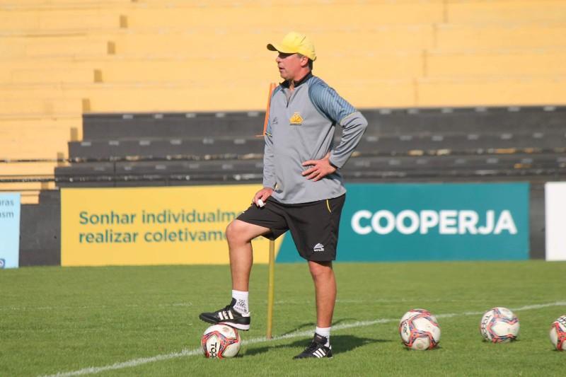 Contra o Oeste, Baier cogita repetir formação de vitória em Erechim, mas deixa definição em aberto