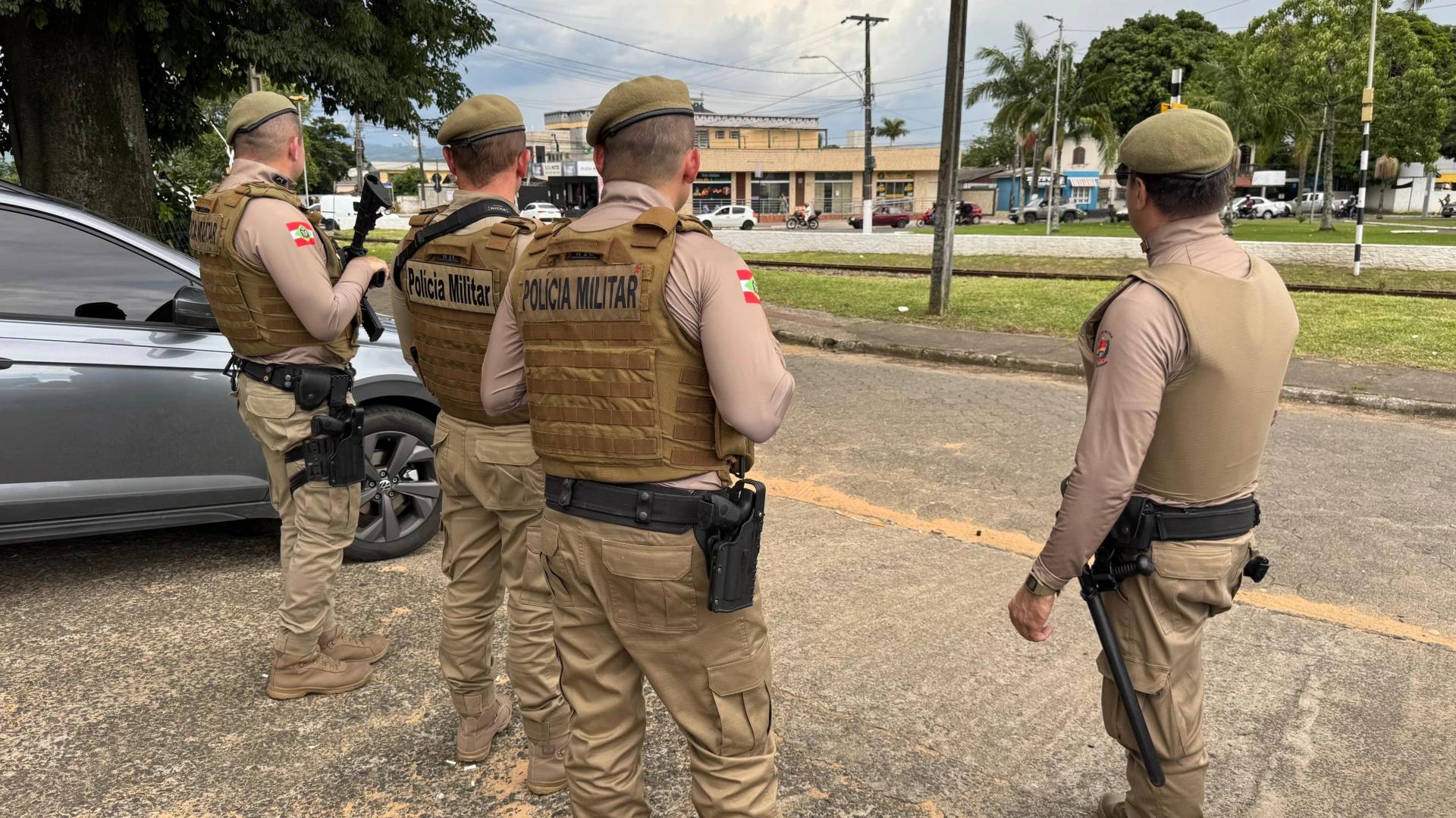 PM prende homem por tráfico de drogas durante operação em Criciúma