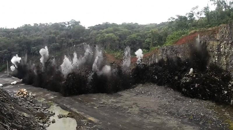 Mineradora é notificada por fazer detonação de rochas