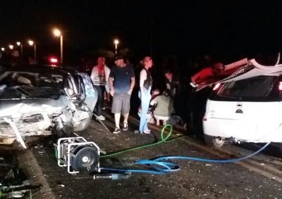 Grave acidente entre dois carros em Forquilhinha
