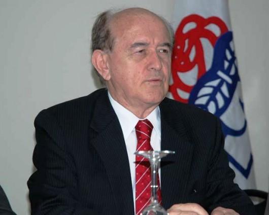Manoel Dias tem a missão de promover a capacitação profissional dos trabalhadores