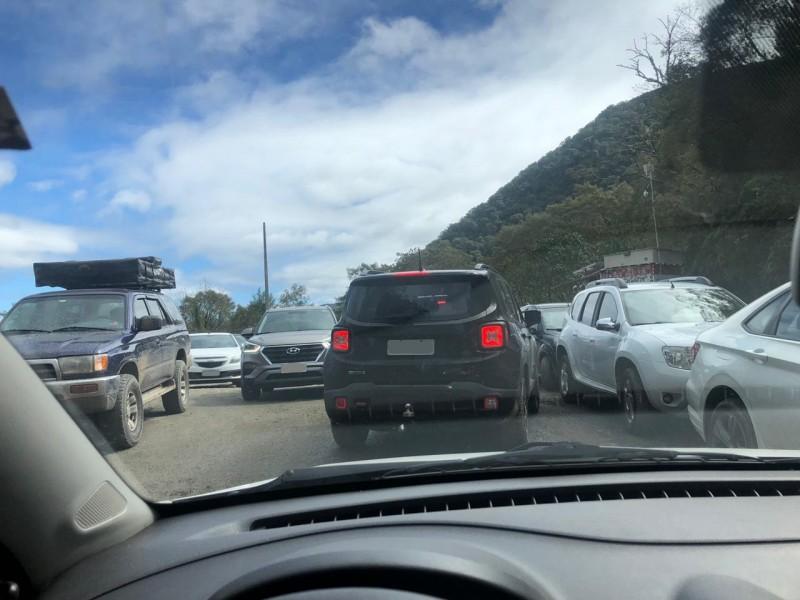 Bloqueios na Serra do Rio do Rastro aumentam o fluxo de veículos na Serra do Corvo Branco