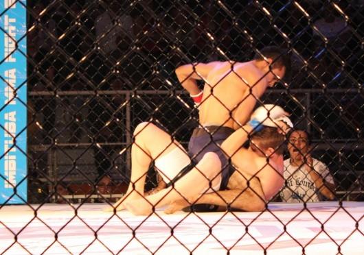 MMA: cerca de duas mil pessoas prestigiaram evento da modalidade em Imbituba