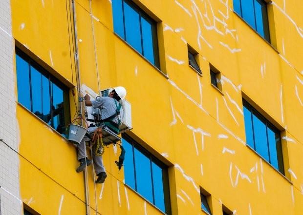 Sine disponibiliza mais de 100 vagas de emprego em Criciúma 