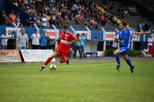 Mandantes vencem nesse domingo de Futebol na LARM