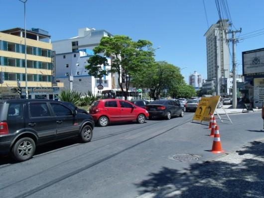 Motoristas indignados com fechamento da Rua Anita Garibaldi