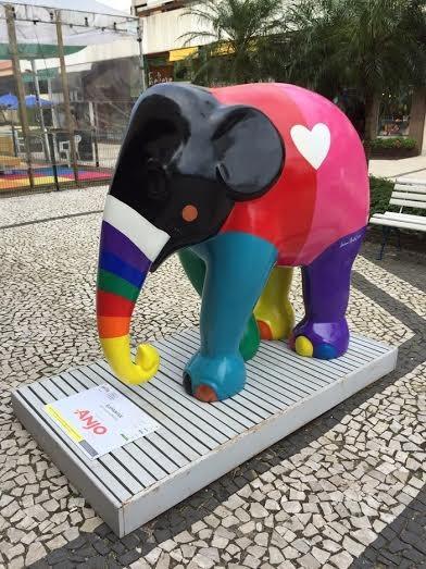 Anjo Tintas adquire escultura da Elephant Parade