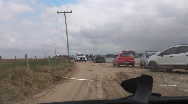 Carro cai no rio Tubarão e passageira está desaparecida