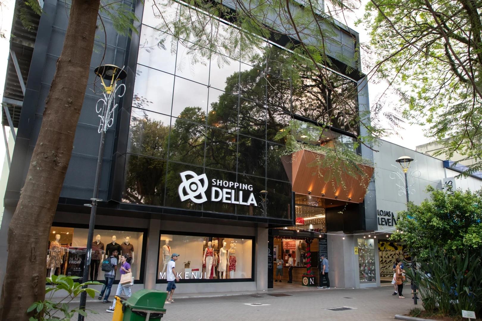 Shopping Della adota horário reduzido aos sábados