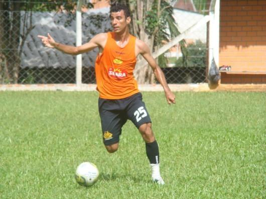 Meia lesionado sem previsão de retorno