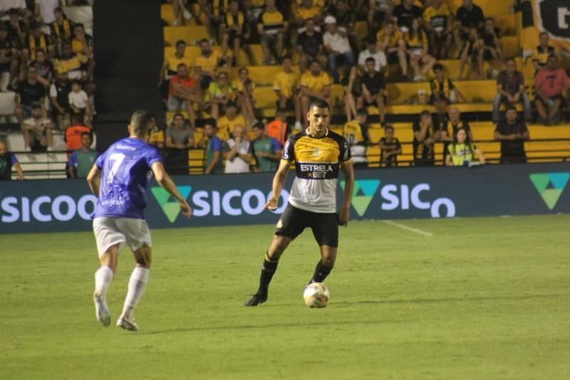 ‘Não cabe a nós nos preocupar com isso’, afirma Meritão sobre situação com arbitragem