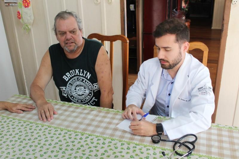 Atendimentos domiciliares facilitam acesso à consultas em Içara