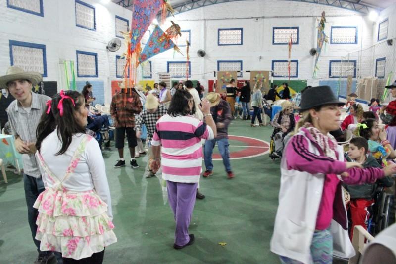 Com Festa Julina, Apae de Criciúma comemora 46 anos