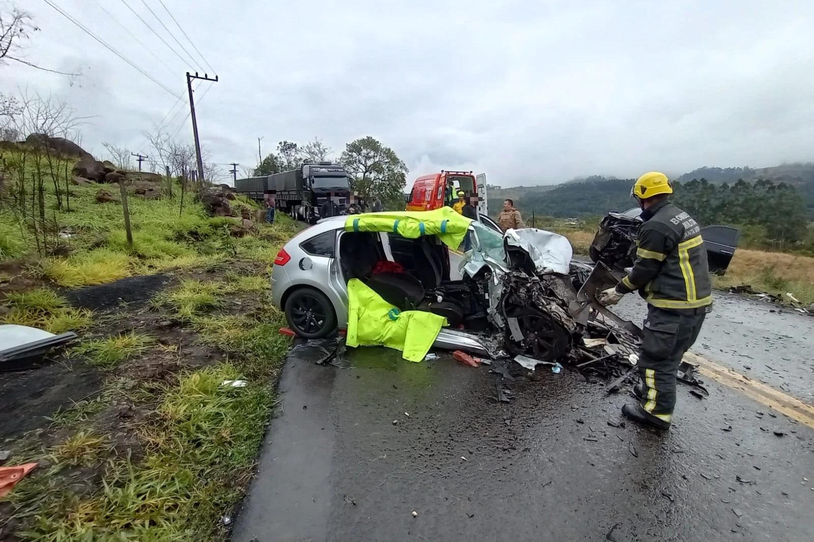 Acidente deixa três pessoas feridas na SC-390; uma delas em estado grave