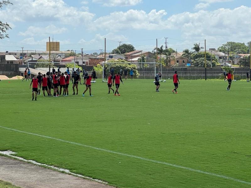 Com o mesmo time, Cláudio Tencati inicia a semana decisiva para a Copa do Brasil e Catarinense  