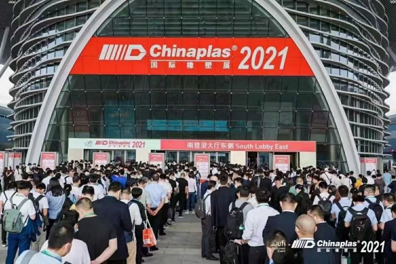 Feira do setor plástico, Chinaplas 2021,encerra hoje em Shenzhen