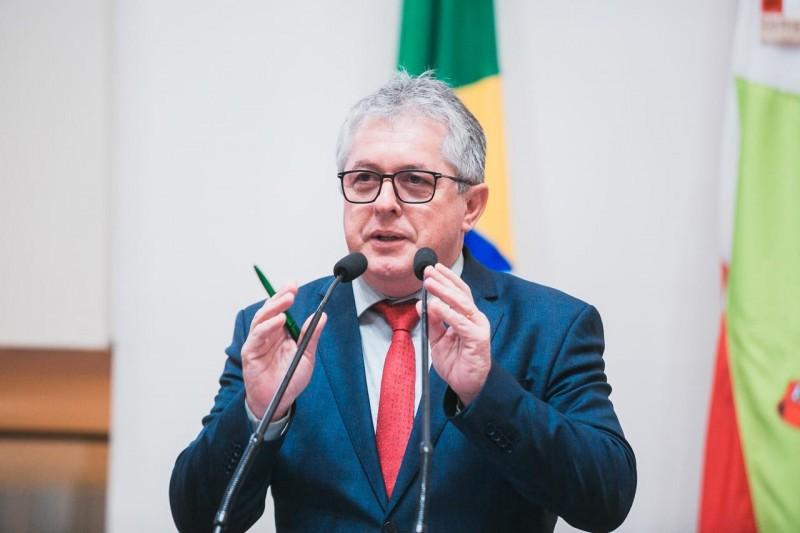 Em UTI, deputado Tiago Zilli está consciente e é monitorado após cateterismo cardíaco