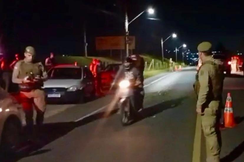Foragido da justiça é preso durante fiscalização de trânsito em Içara