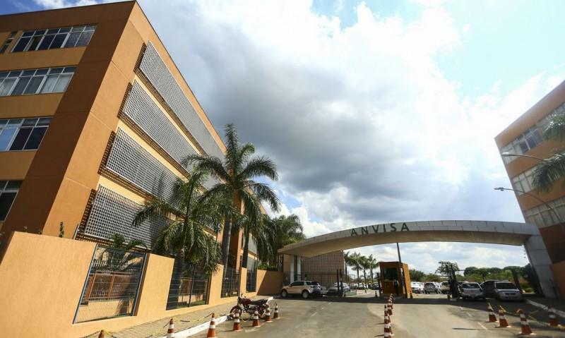 Anvisa orienta laboratórios para detecção de nova variante de Covid-19
