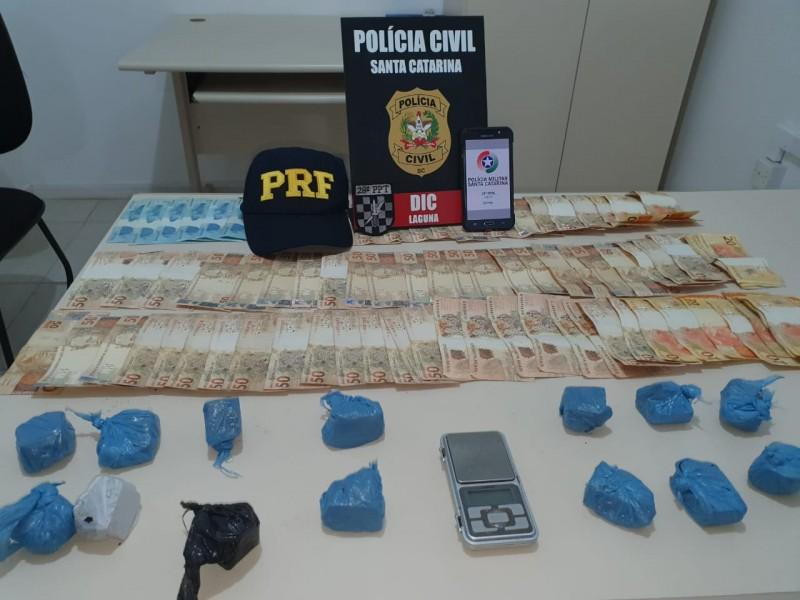 Operação conjunta da PRF, Polícia Civil e Polícia Militar prendem traficante em Laguna 