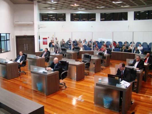 Vereadores de Araranguá aprovam estacionamento rotativo
