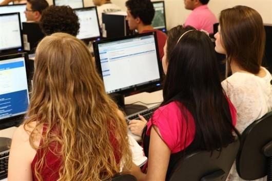 Bolsas de estudo: inscrições para o Prouni encerram terça-feira