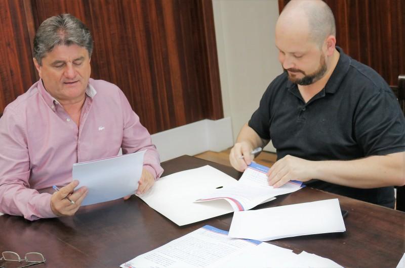 Apae de Orleans ganha reforço de R$ 20 mil para custeio de despesas