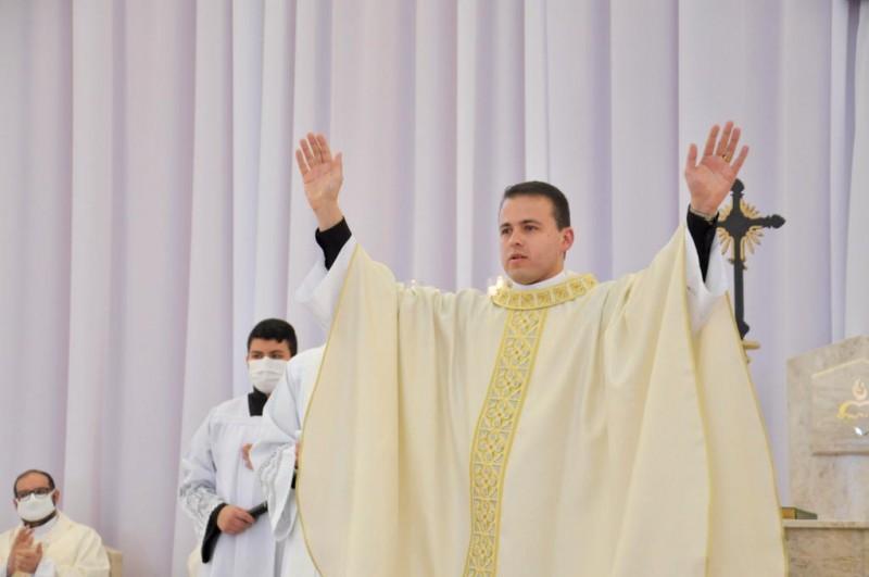 Padre Fernando é o novo sacerdote da Diocese de Criciúma