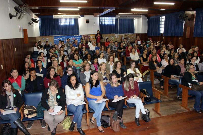 Conferência Municipal dos Direitos da Criança e do Adolescente debate soluções