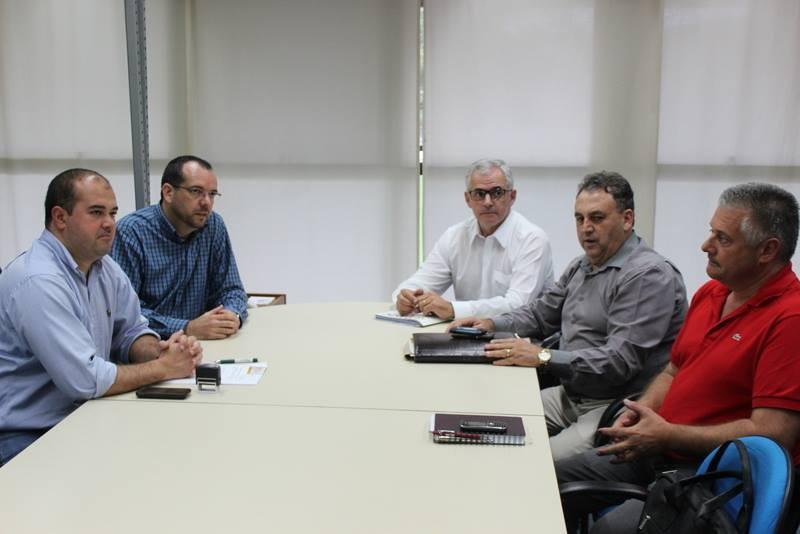 Proposta de nova lei para serviços de taxi será estudada em Criciúma 