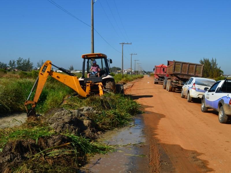 Para evitar a lama, estrada geral do Torneiro receberá seixo rolado
